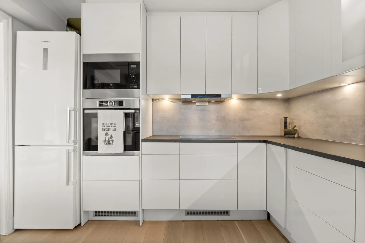 How to Choose Pre Assembled Modern Kitchen Cabinets for a More Functional Kitchen